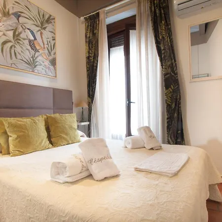 A 20 Metros De La Mezquita Catedral ,apartamentos Turistico Cespedes 5 דירה