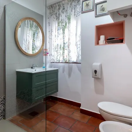 A 20 Metros De La Mezquita Catedral ,apartamentos Turistico Cespedes 5 * 科爾多瓦